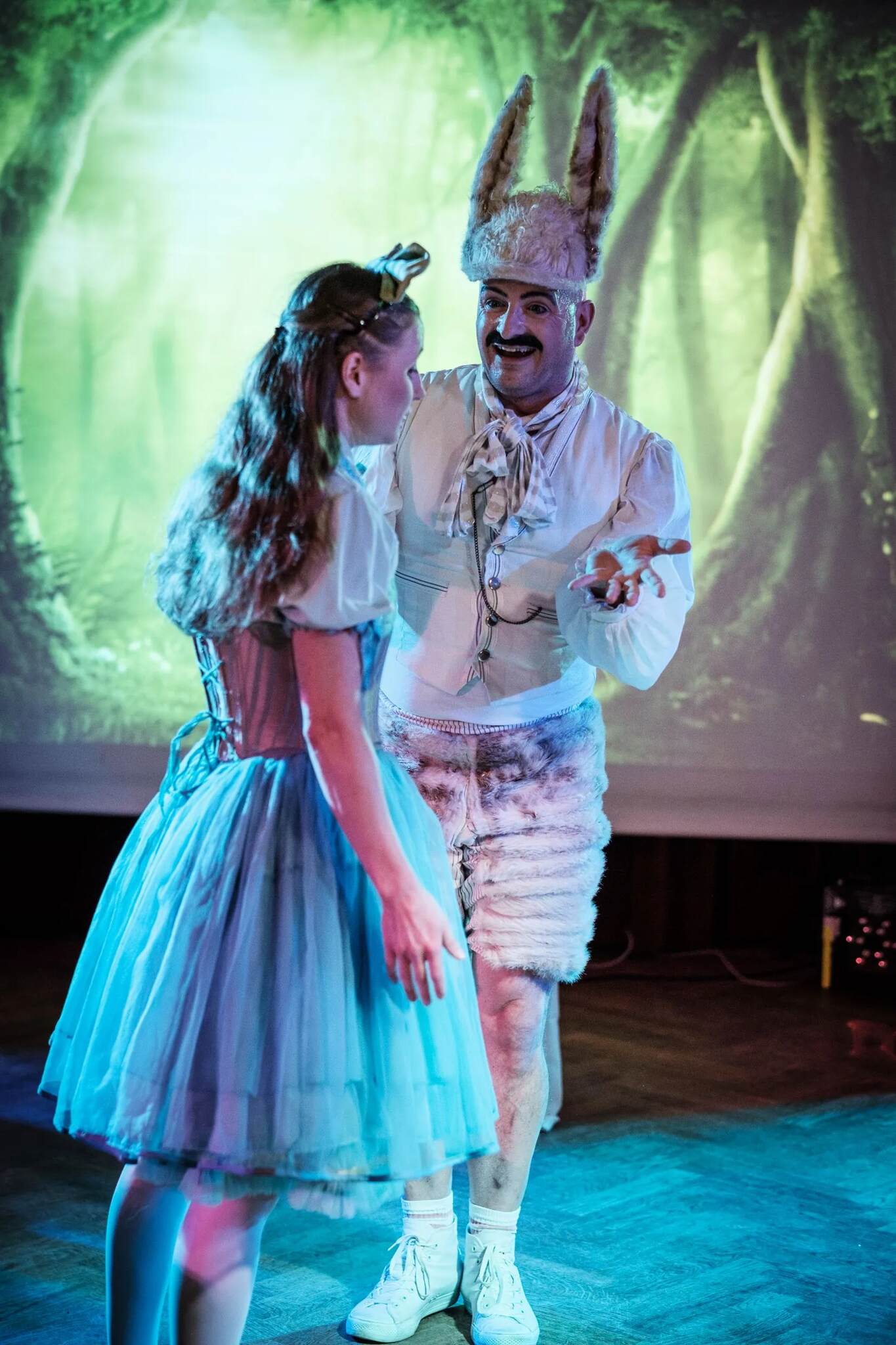 Alice+im+Wunderland_Easy-Resize